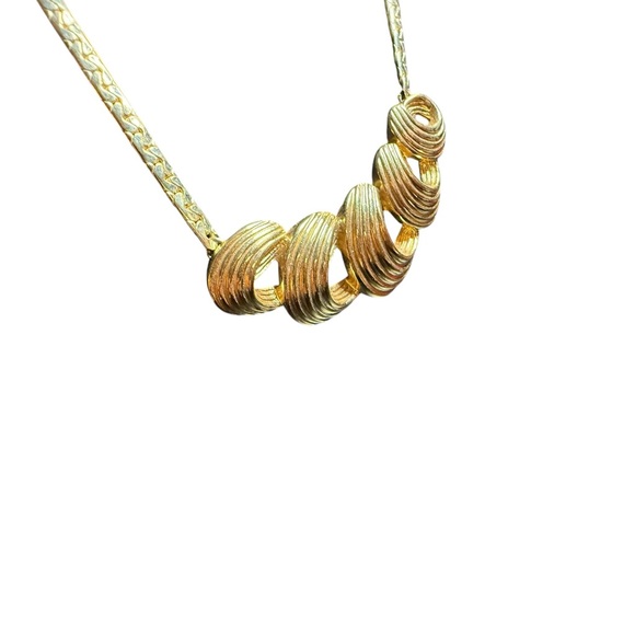 Vintage Avon Modernist Gold Tone Sculptural Necklace | 1970s - Picture 3 of 5